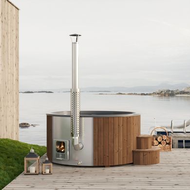 Koupac&iacute; sud DeLux 220 s integrovan&yacute;mi kamny 30 kW B&iacute;l&yacute;
