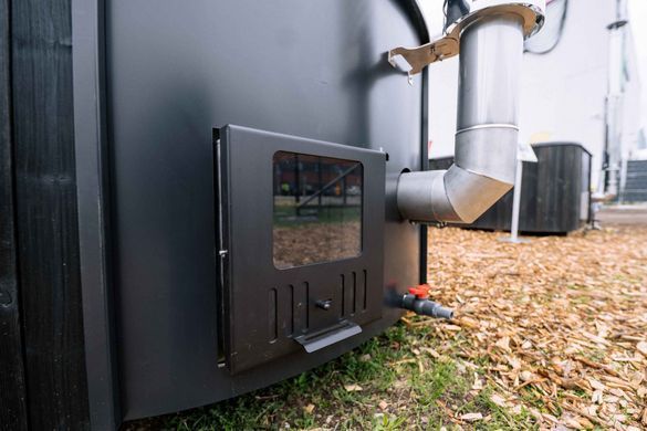 Koupac&iacute; sud DeLux 200 BLACK s integrovan&yacute;mi kamny 30 kW Čern&aacute;